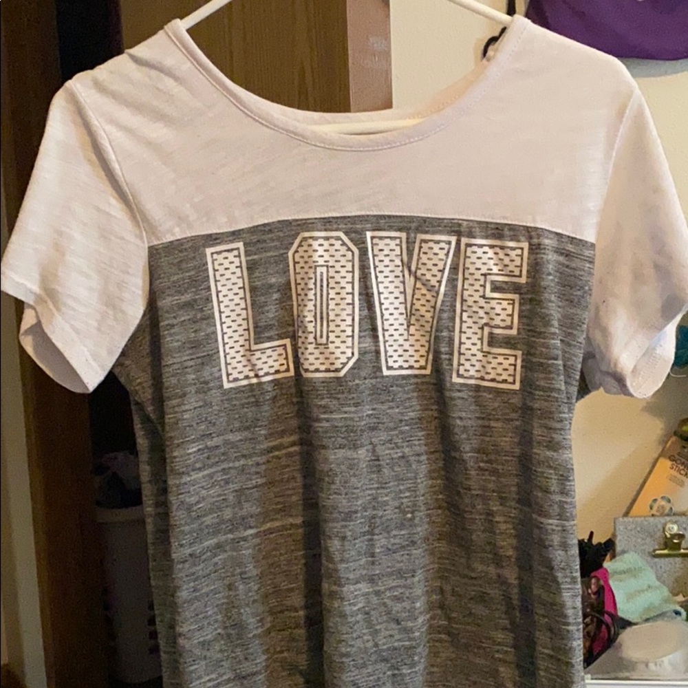 Athletic looking tee